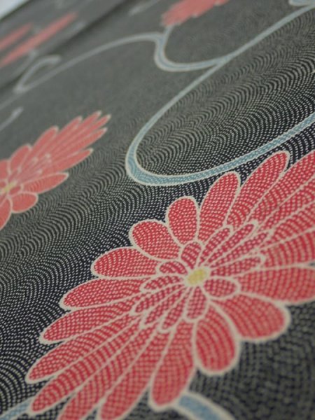 Photo5: 4L01z60  Japanese Kimono Silk  FABRIC Chrysanthemum Black 47.2x14.6 (5)