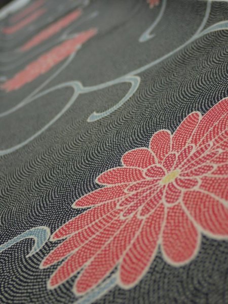 Photo4: 4L07z40  Japanese Kimono Silk  FABRIC Chrysanthemum Black 59.1x7.3 (4)