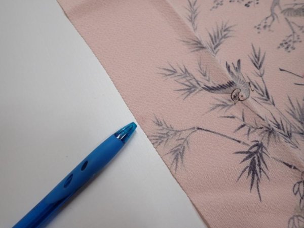 Photo7: 3R09z60  Japanese Kimono Crepe Silk  FABRIC Flowers Light pink 83.5x7.5 (7)