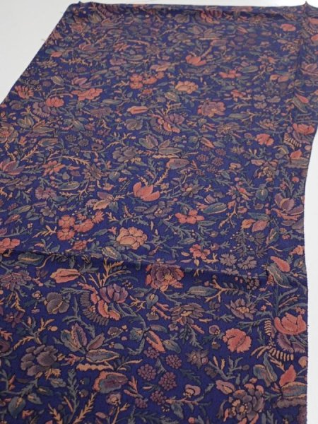Photo3: 3R01z60  Japanese Kimono Crepe Silk  FABRIC Flowers Navy 39.4x14.6 (3)