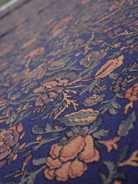 Photo4: 3R06z90  Japanese Kimono Crepe Silk  FABRIC Flowers Navy 62.2x14.4 (4)