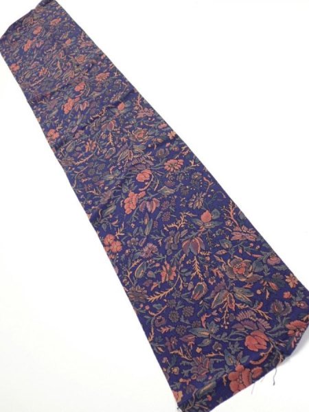Photo1: 3R10z30  Japanese Kimono Crepe Silk  FABRIC Flowers Navy 34.3x7.1 (1)