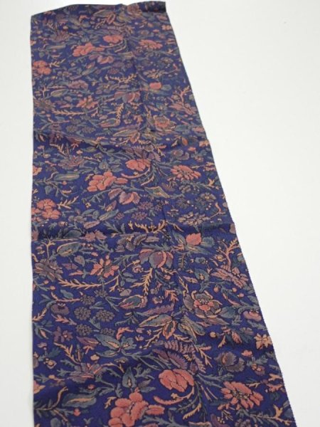 Photo3: 3R10z30  Japanese Kimono Crepe Silk  FABRIC Flowers Navy 34.3x7.1 (3)