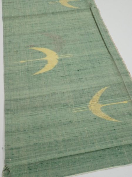 Photo2: 3R01z50  Japanese Kimono Silk TSUMUGI FABRIC Flying crane Light green 41.7x14.6 (2)