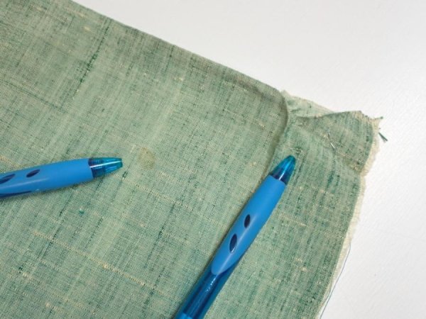 Photo6: 3R01z50  Japanese Kimono Silk TSUMUGI FABRIC Flying crane Light green 41.7x14.6 (6)