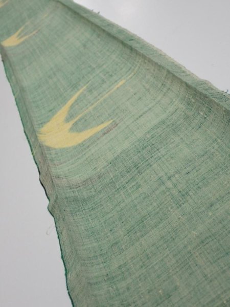 Photo1: 3R07z40  Japanese Kimono Silk TSUMUGI FABRIC Flying crane Light green 53.1x7.5 (1)