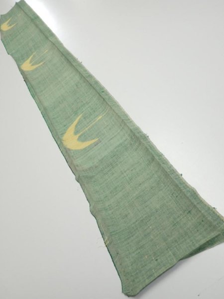 Photo4: 3R07z40  Japanese Kimono Silk TSUMUGI FABRIC Flying crane Light green 53.1x7.5 (4)