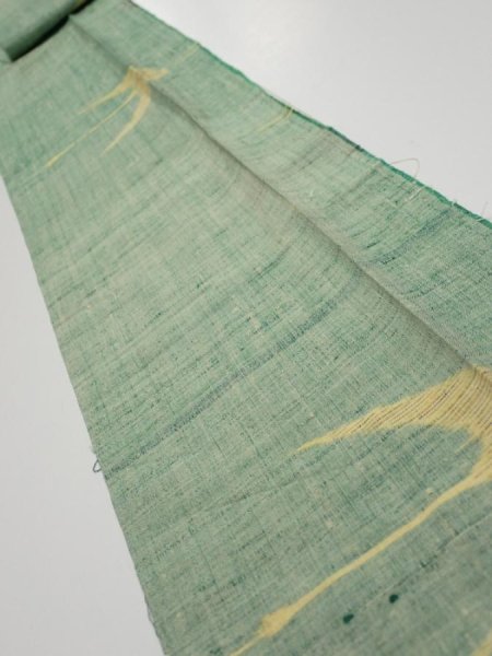 Photo1: 3R09z40  Japanese Kimono Silk TSUMUGI FABRIC Flying crane Light green 74.0x6.7 (1)