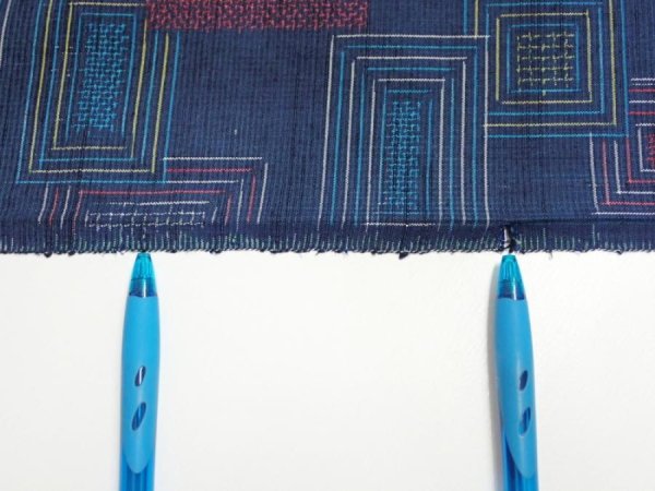 Photo6: 1H02z50  Japanese Kimono Silk TSUMUGI FABRIC  Dark navy 39.4x14.6 (6)