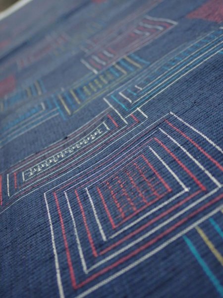 Photo4: 1H05z70  Japanese Kimono Silk TSUMUGI FABRIC  Dark navy 61.8x14.6 (4)