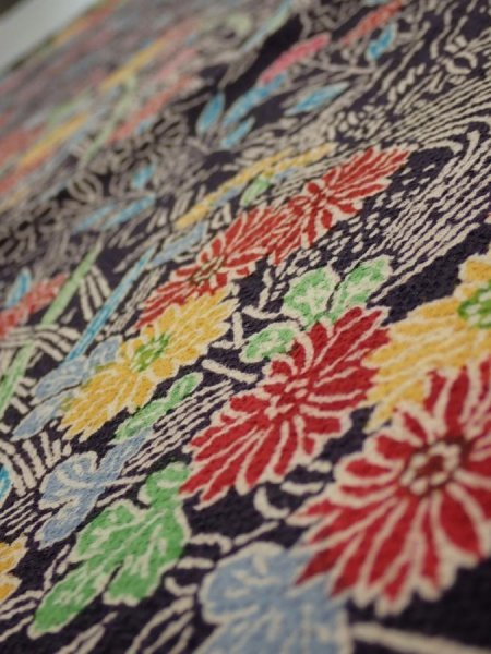 Photo4: 1H01z70  Japanese Kimono Crepe Silk  FABRIC Flowers Dark grape 42.1x14.4 (4)