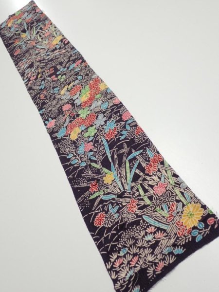 Photo6: 1H08z40  Japanese Kimono Crepe Silk  FABRIC Flowers Dark grape 39.8x7.1 (6)