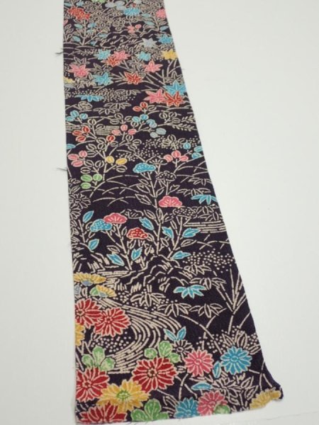 Photo2: 1H09z50  Japanese Kimono Crepe Silk  FABRIC Flowers Dark grape 59.1x7.1 (2)