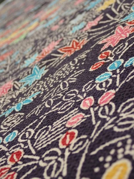 Photo4: 1H09z50  Japanese Kimono Crepe Silk  FABRIC Flowers Dark grape 59.1x7.1 (4)