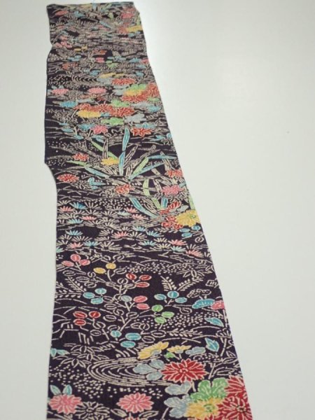 Photo3: 1H10z50  Japanese Kimono Crepe Silk  FABRIC Flowers Dark grape 59.1x7.1 (3)