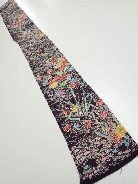 Photo5: 1H10z50  Japanese Kimono Crepe Silk  FABRIC Flowers Dark grape 59.1x7.1 (5)