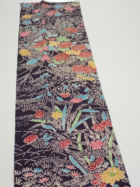 Photo3: 1H11z30  Japanese Kimono Crepe Silk  FABRIC Flowers Dark grape 37.0x7.3 (3)