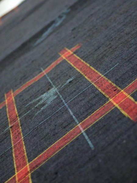 Photo4: 1H01z50  Japanese Kimono Silk TSUMUGI FABRIC Swallow  Navy-Black 41.7x14.2 (4)