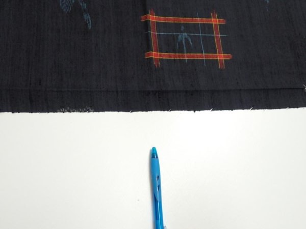 Photo6: 1H02z50  Japanese Kimono Silk TSUMUGI FABRIC Swallow  Navy-Black 41.3x14.4 (6)