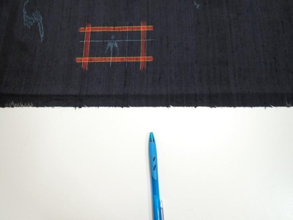 Photo7: 1H05z80  Japanese Kimono Silk TSUMUGI FABRIC Swallow  Navy-Black 65.0x14.2 (7)