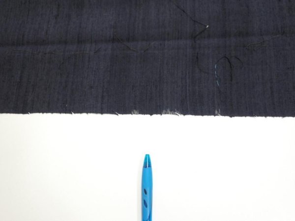 Photo7: 1H06z80  Japanese Kimono Silk TSUMUGI FABRIC Swallow  Navy-Black 64.6x14.2 (7)