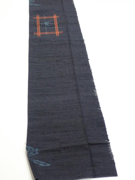 Photo2: 1H09z50  Japanese Kimono Silk TSUMUGI FABRIC Swallow  Navy-Black 80.7x6.7 (2)