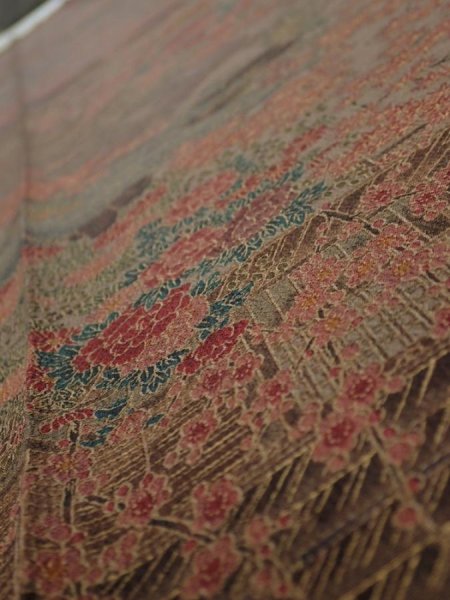 Photo4: 1H07z40  Japanese Kimono Silk  FABRIC Garden Brown-Gray 57.1x7.3 (4)