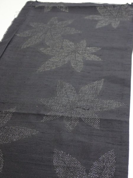 Photo3: 3L02z50  Japanese Kimono Silk TSUMUGI FABRIC Maple Black-Gray 37.8x14.2 (3)