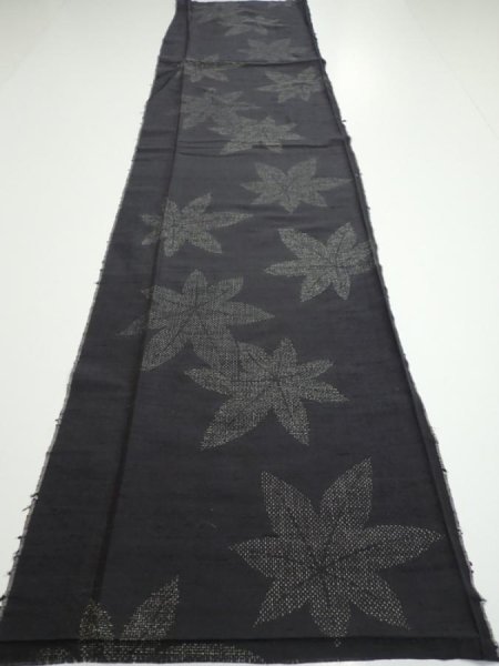 Photo5: 3L05z80  Japanese Kimono Silk TSUMUGI FABRIC Maple Black-Gray 59.4x14.6 (5)