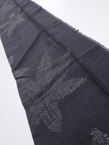 Photo1: 3L10z30  Japanese Kimono Silk TSUMUGI FABRIC Maple Black-Gray 46.5x6.7 (1)