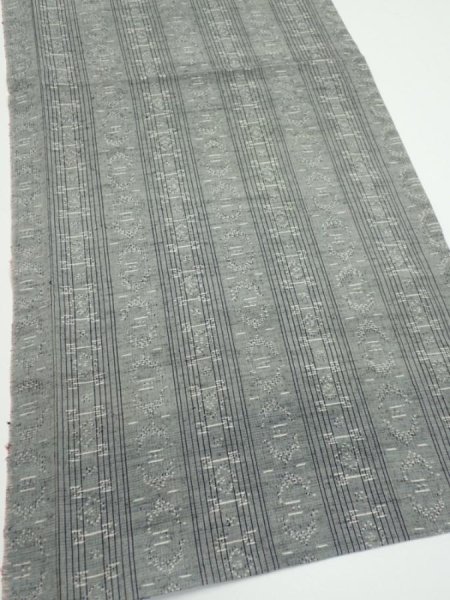 Photo2: 3L01z50 Vintage Japanese Kimono Silk TSUMUGI FABRIC  Gray 37.4x14.2 (2)