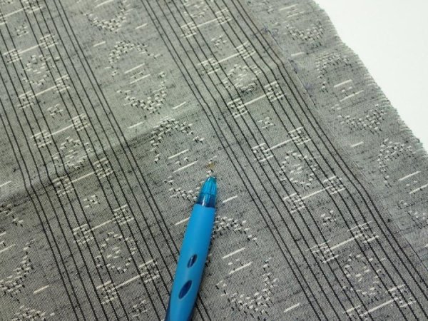 Photo6: 3L02z50 Vintage Japanese Kimono Silk TSUMUGI FABRIC  Gray 37.8x14.4 (6)