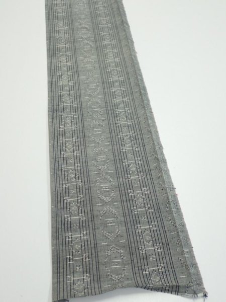 Photo2: 3L08z40 Vintage Japanese Kimono Silk TSUMUGI FABRIC  Gray 57.5x7.3 (2)