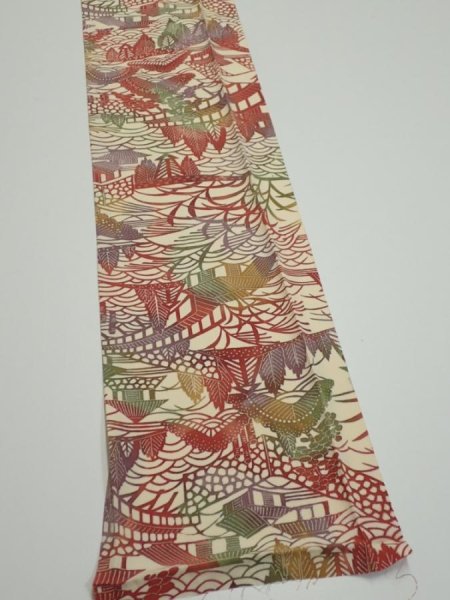 Photo2: 3L07z40  Japanese Kimono Silk  FABRIC Scenery Light cream 51.6x7.3 (2)