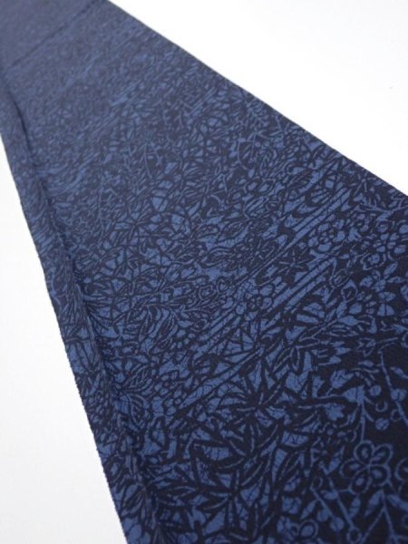 Photo1: 3H07z40  Japanese Kimono Silk  FABRIC Flowers Indigo 55.1x7.5 (1)