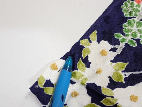 Photo7: 3H01z60  Japanese Kimono Silk  FABRIC Plum branch Dark navy 42.1x14.0 (7)