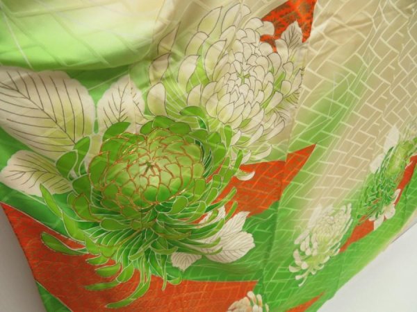 Photo3: 5502T11z1090 Vintage Japanese Kimono Silk FURISODE Chrysanthemum Light green (3)