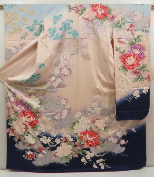 Photo1: 5502T13z1150 Vintage Japanese Kimono Silk FURISODE Peony Light pink (1)