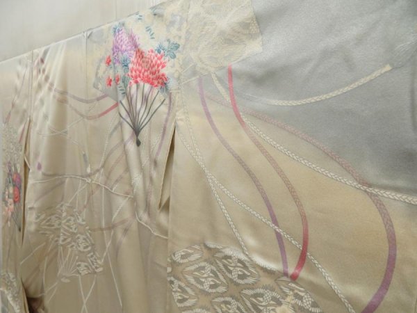 Photo2: 5502T14z1100 Vintage Japanese Kimono Silk FURISODE Peony Off-white (2)