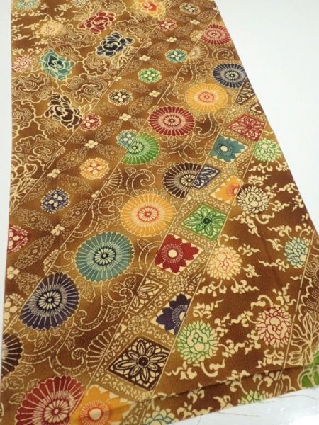 Photo2: 3K03z100  Japanese Kimono Crepe Silk  FABRIC Flowers Yellow-Brown 62.2x14.0 (2)