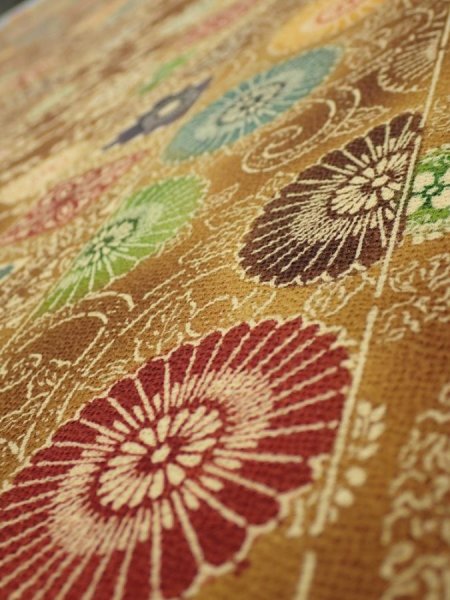 Photo4: 3K06z100  Japanese Kimono Crepe Silk  FABRIC Flowers Yellow-Brown 61.4x14.0 (4)