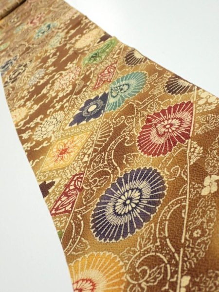 Photo1: 3K09z60  Japanese Kimono Crepe Silk  FABRIC Flowers Yellow-Brown 78.3x6.9 (1)