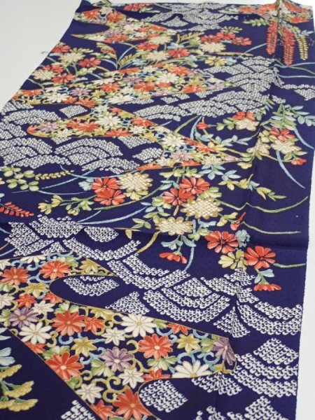 Photo3: 3K01z60  Japanese Kimono Silk  FABRIC Flowers Navy 41.3x14.6 (3)