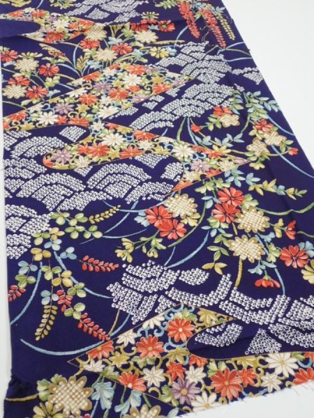Photo2: 3K02z60  Japanese Kimono Silk  FABRIC Flowers Navy 41.7x14.6 (2)