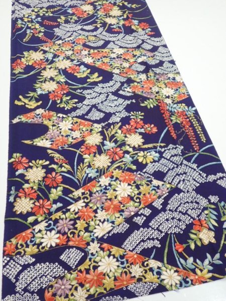 Photo2: 3K05z80  Japanese Kimono Silk  FABRIC Flowers Navy 62.2x14.6 (2)