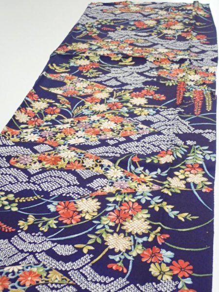 Photo3: 3K05z80  Japanese Kimono Silk  FABRIC Flowers Navy 62.2x14.6 (3)
