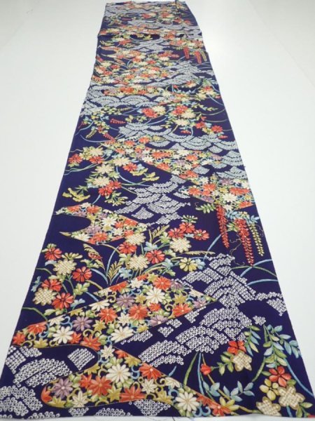 Photo5: 3K05z80  Japanese Kimono Silk  FABRIC Flowers Navy 62.2x14.6 (5)