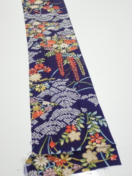 Photo2: 3K09z50  Japanese Kimono Silk  FABRIC Flowers Navy 80.3x6.9 (2)