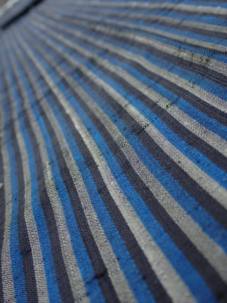 Photo4: 3J09z60  Japanese Kimono Silk TSUMUGI FABRIC Stripe Dark blue 86.6x7.3 (4)