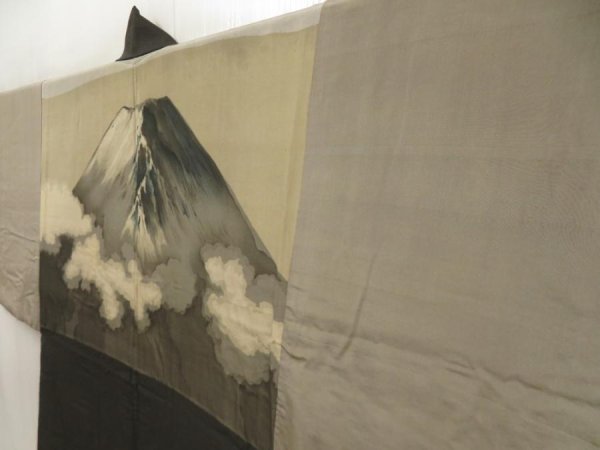 Photo2: 5605T03z450 Vintage Japanese Kimono Silk Men's HAORI Mt.Fuji Olive-Brown (2)